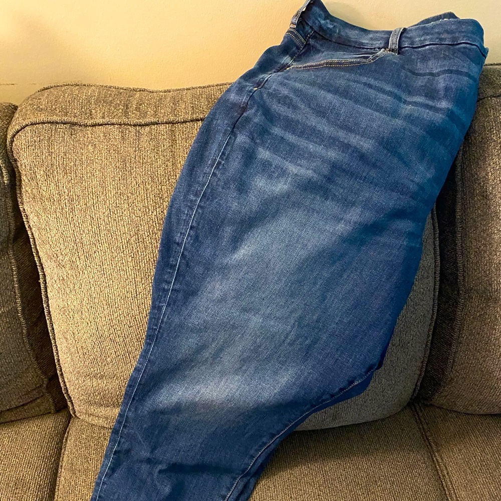 Plus size ladies jeans/jeggings, brand new!